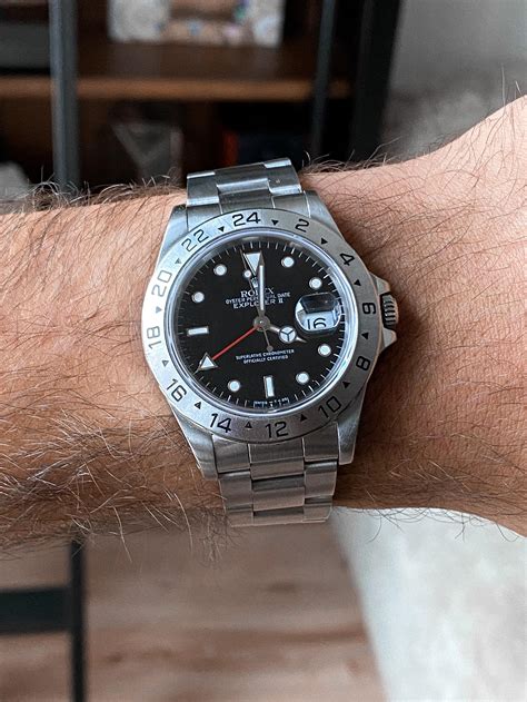 rolex explorer 2 schwarze lünette|rolex explorer ii 16570.